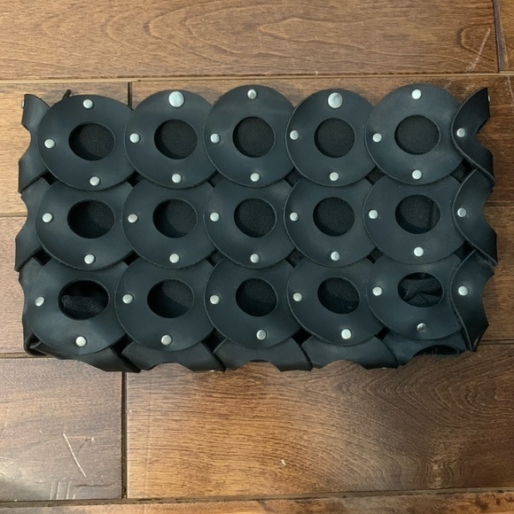 Clutch - Made in Toronto - Picture 1 of 8